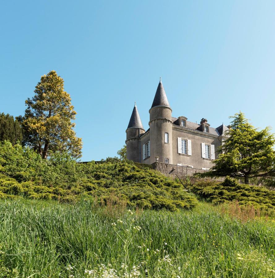 Bed & Breakfast Chateau Haute Roche Oudon