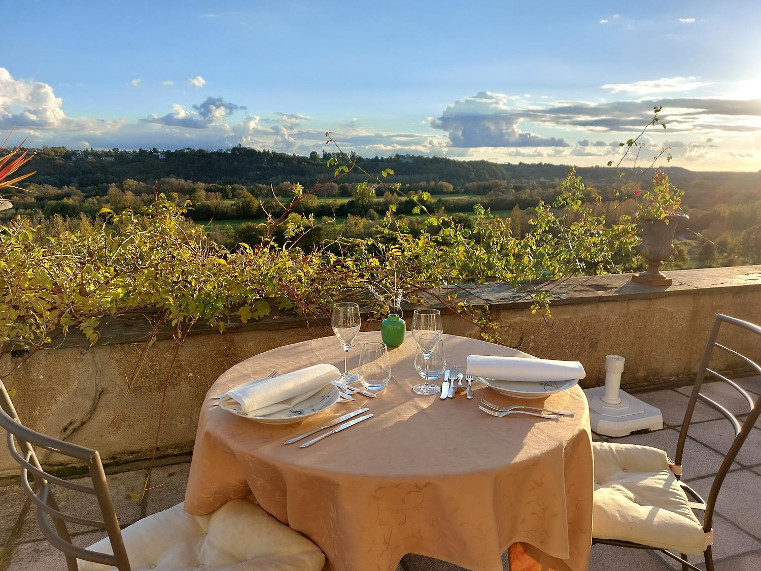 Bed & Breakfast Chateau Haute Roche 3*