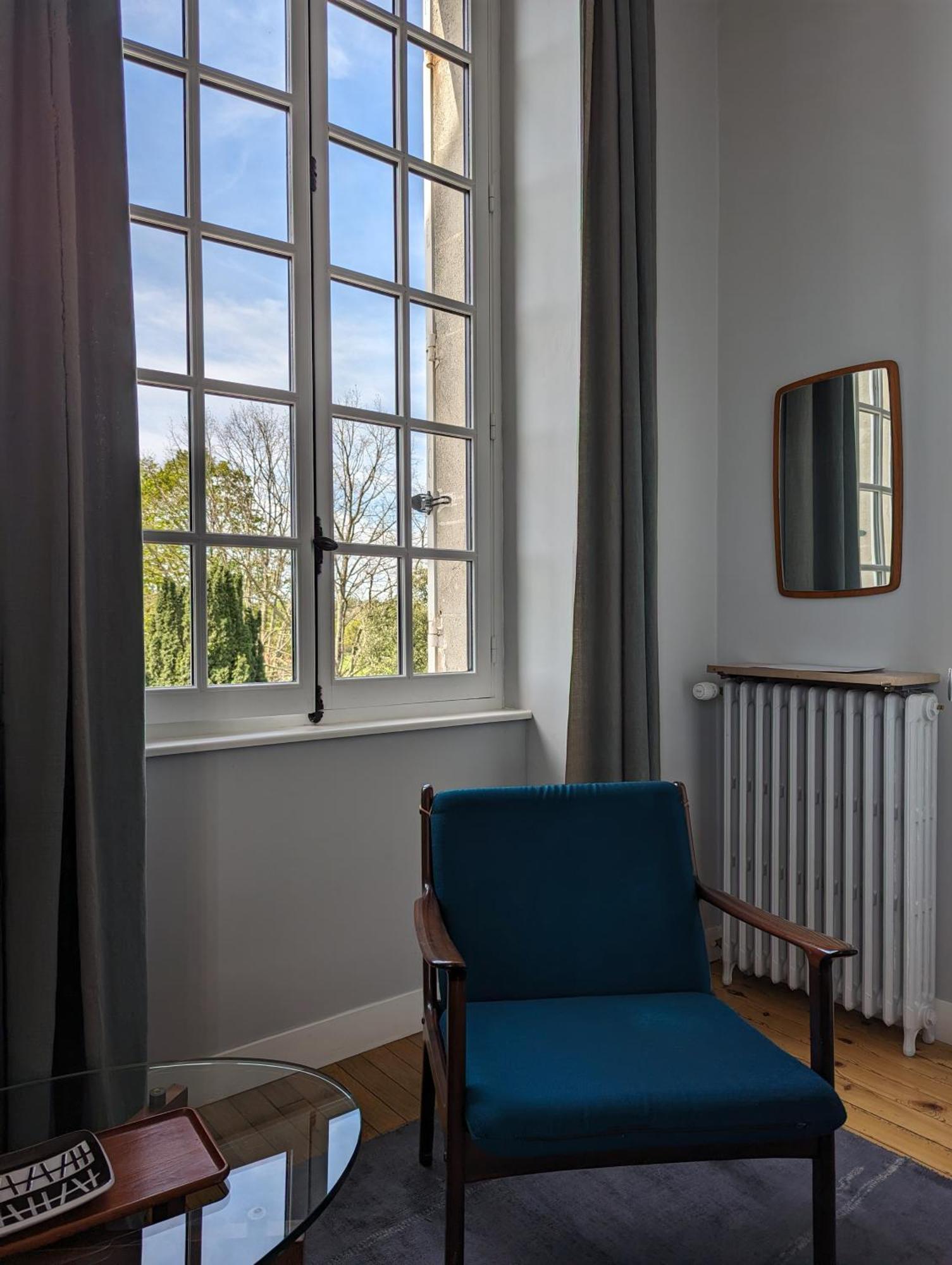 Alojamento de Acomodação e Pequeno-almoço Château Haute Roche 3*