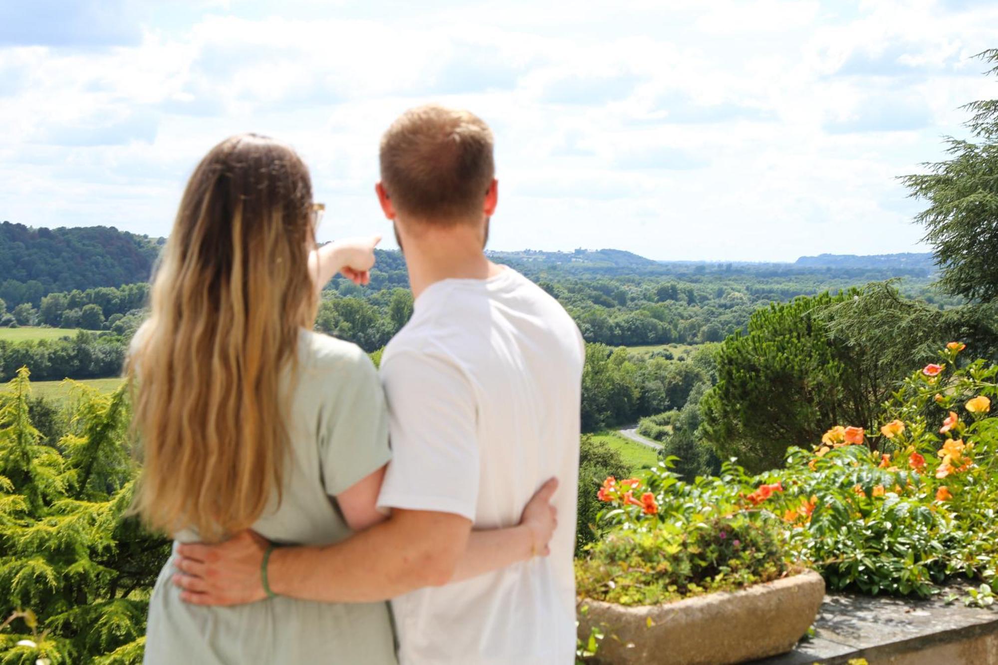 Chateau Haute Roche Bed & Breakfast